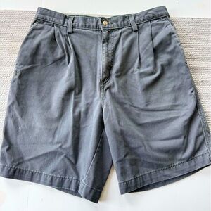 Carhartt Olive Green Pleated Relaxed Fit Khaki Shorts Size 33 Waist